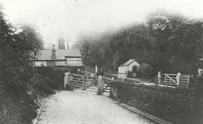 Level crossing at Middlewood